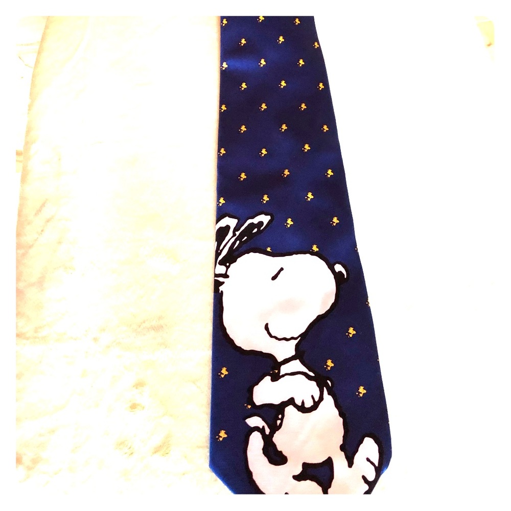 Iconic Snoopy & Woodstock tie